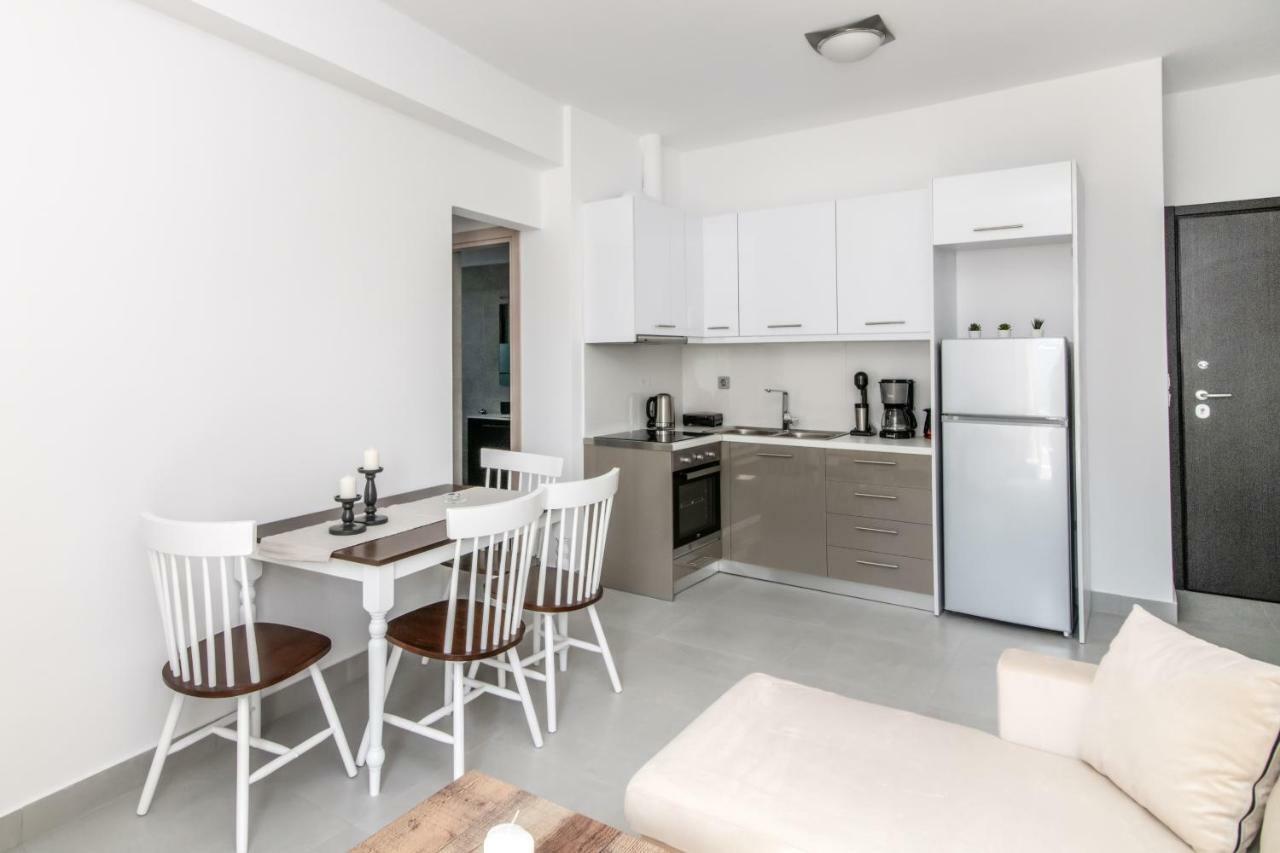 Lux 'N Comfort Apartments Tinos Exterior photo