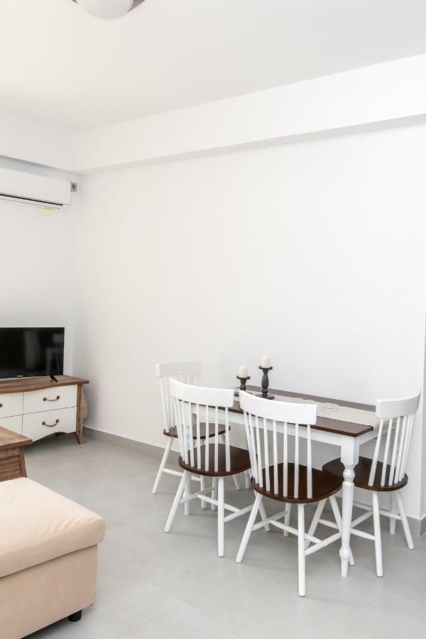Lux 'N Comfort Apartments Tinos Exterior photo
