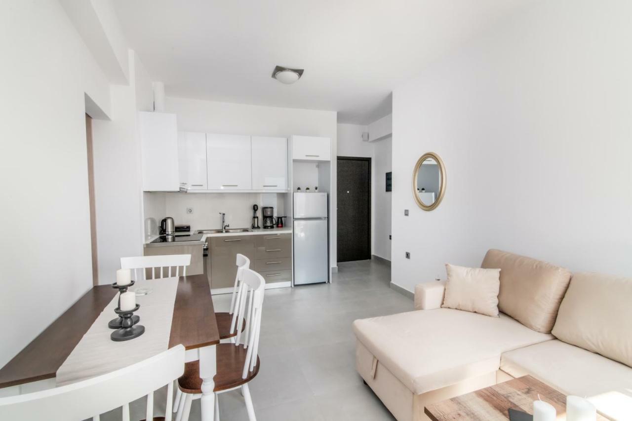Lux 'N Comfort Apartments Tinos Exterior photo